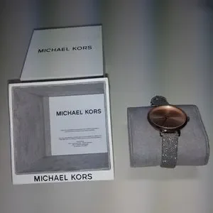 Michael Kors | Accessories | Michael Kors Charley Womens